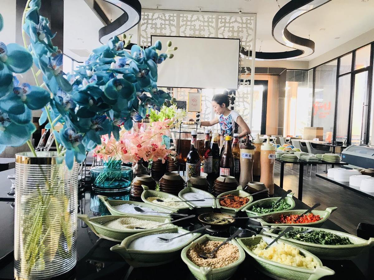 Astra Suites Central เชียงใหม่ ภายนอก รูปภาพ
