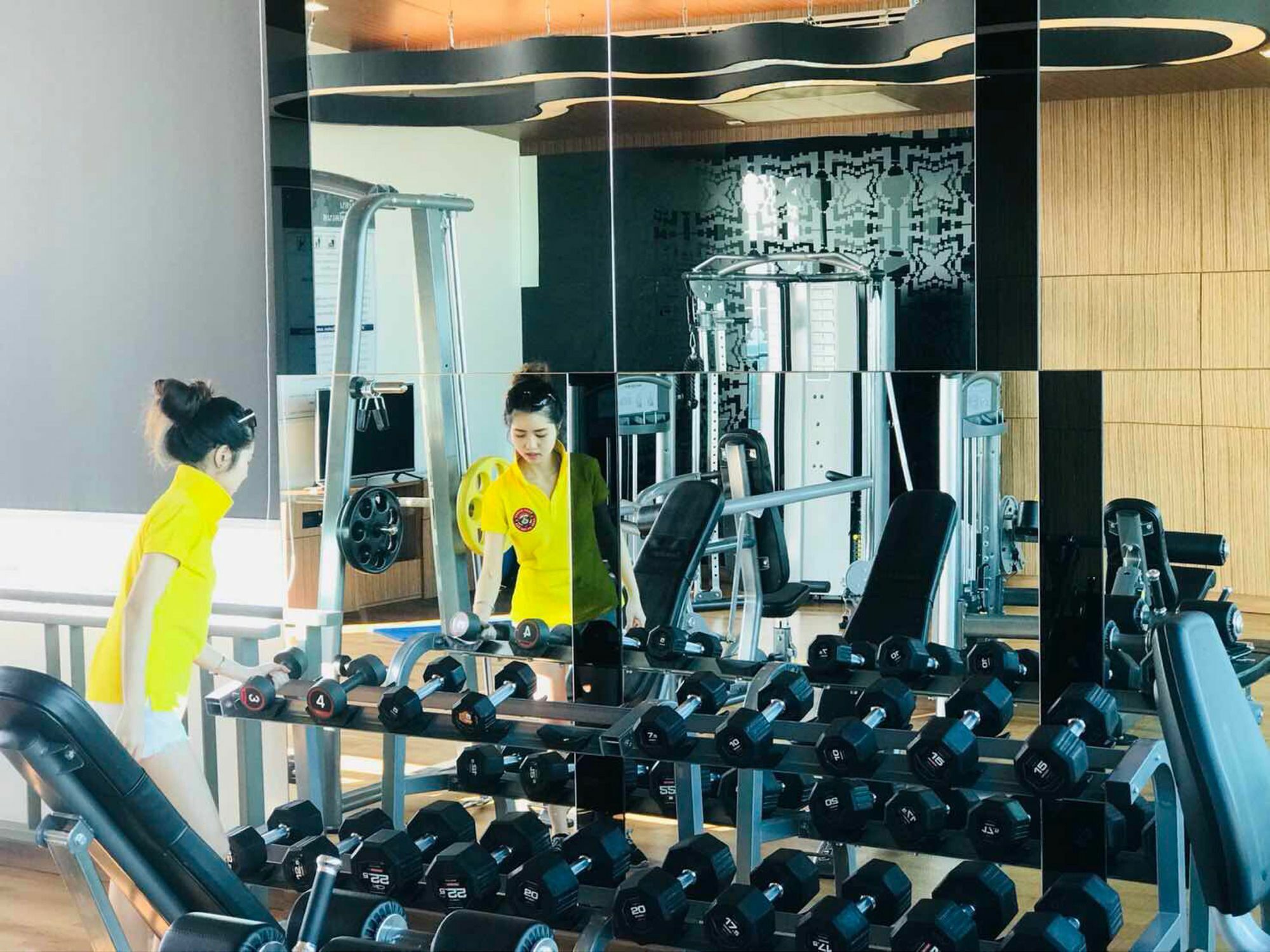 Astra Suites Central เชียงใหม่ ภายนอก รูปภาพ